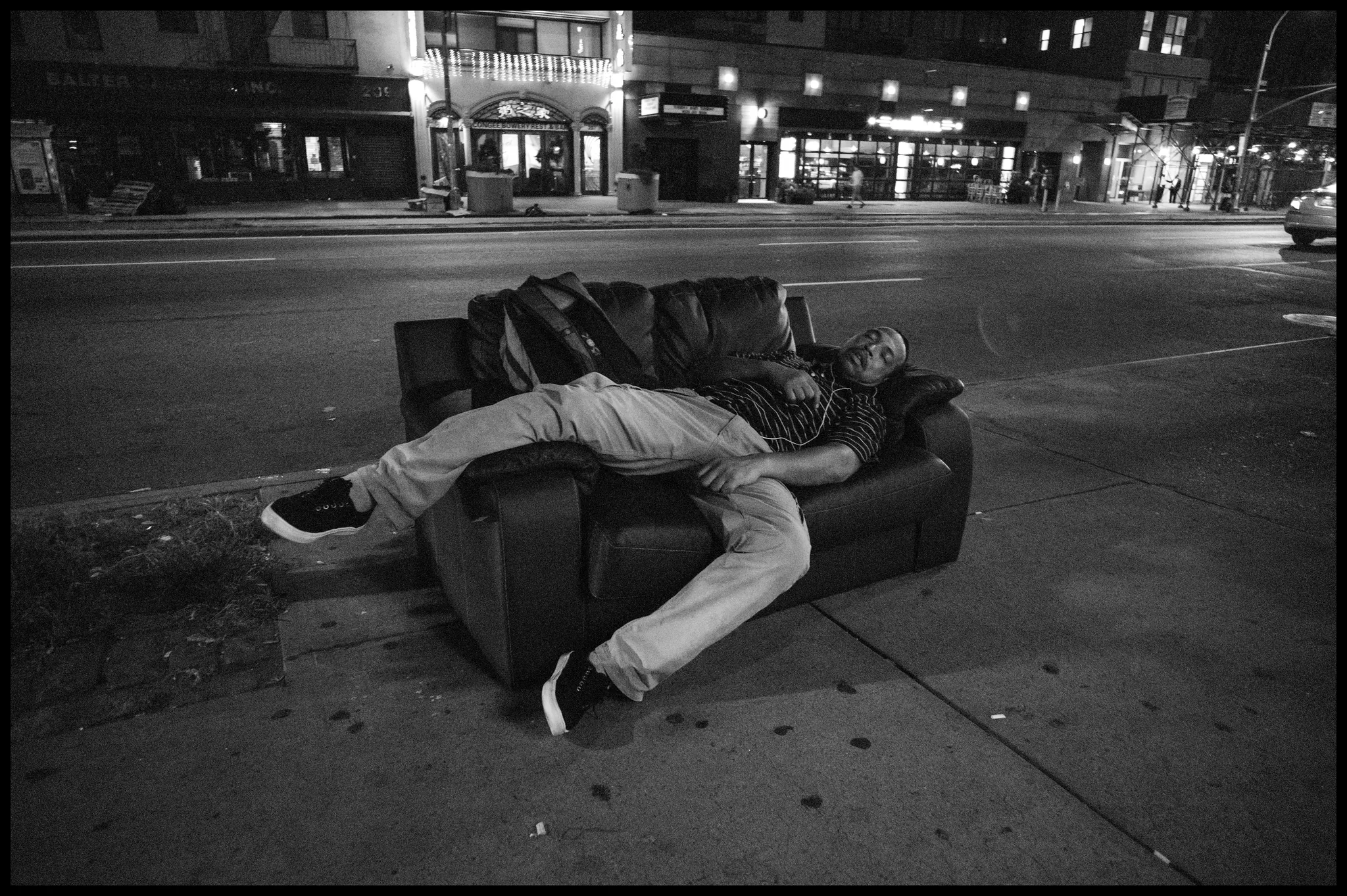 Street, photograph 2 of 15
