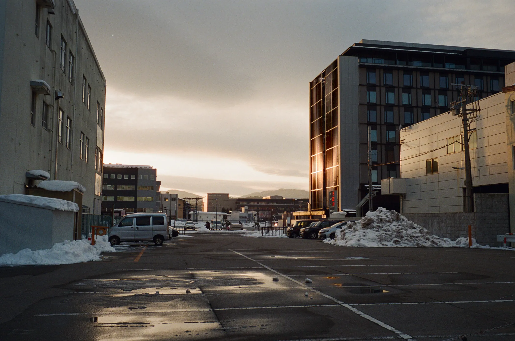 Snow Country, photograph 17 of 20